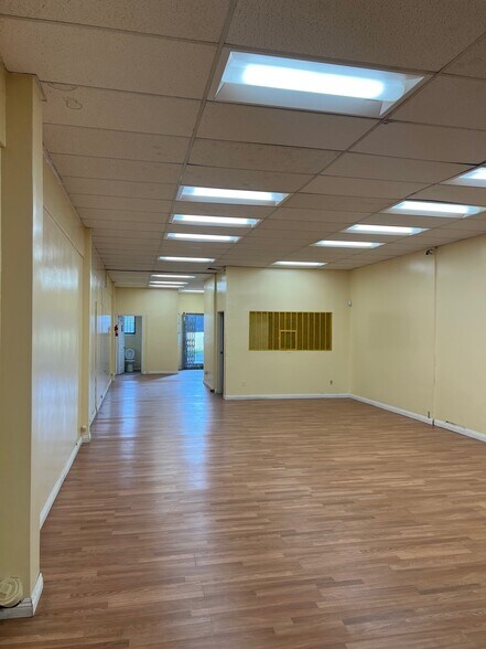 4074 Crenshaw, Los Angeles, CA à louer - Photo intérieure - Image 2 de 7
