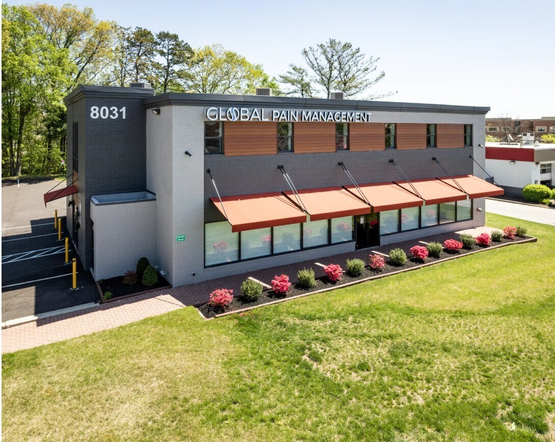 8031 Ritchie Hwy, Pasadena, MD for lease Primary Photo- Image 1 of 12