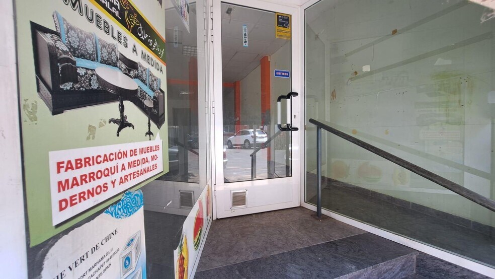 Commerce de détail dans Carcaixent, Valencia à louer - Hall d’entrée - Image 3 de 11