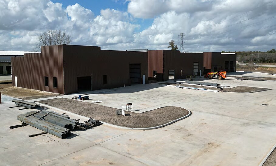 4711 E Richey Rd, Humble, TX à vendre - Photo du bâtiment - Image 2 de 2