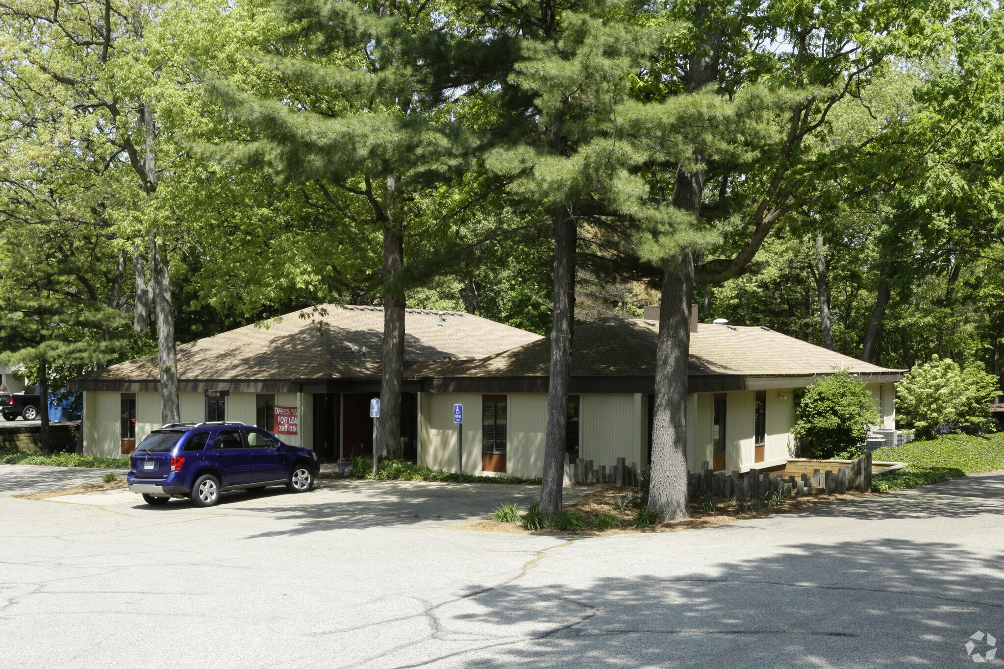 2663 44th St SW, Grand Rapids, MI for lease Primary Photo- Image 1 of 4