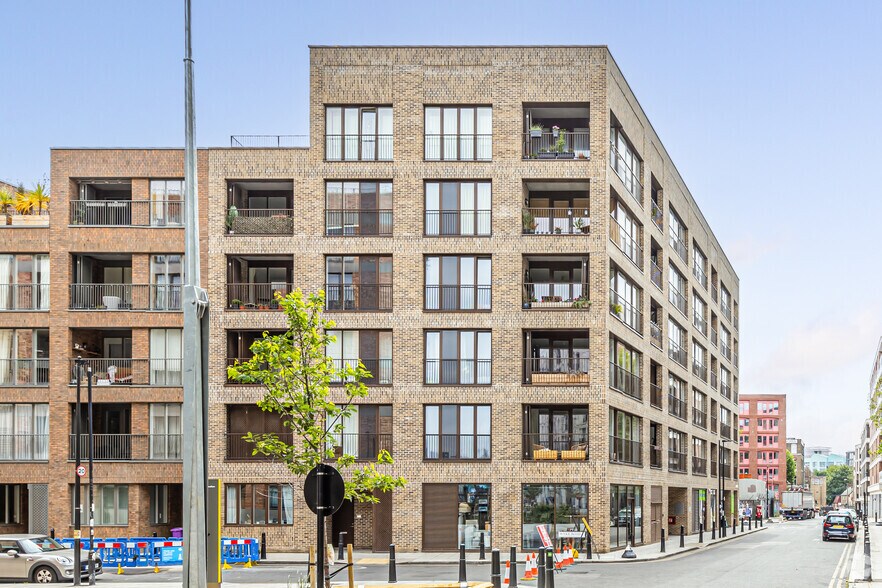 73 Monier Rd, Londres à vendre - Photo du bâtiment - Image 2 de 2