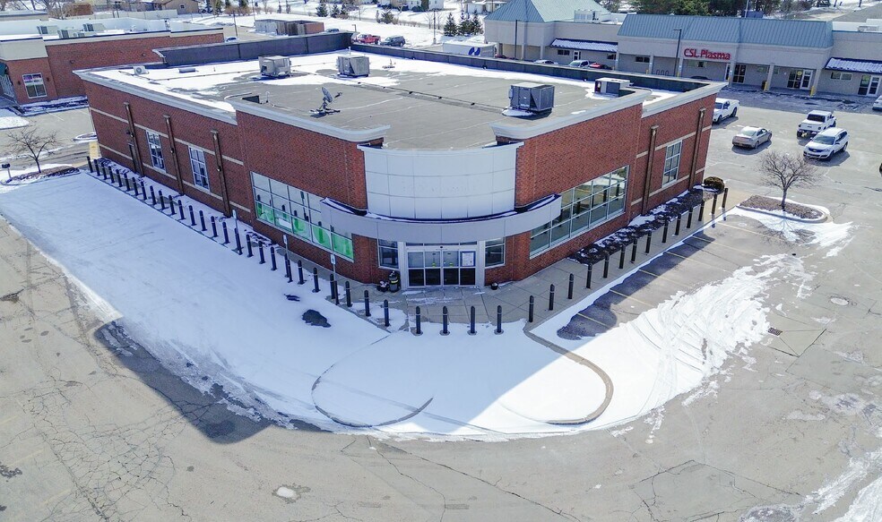 1020-1040 E Hill Rd, Grand Blanc, MI à louer - Photo du bâtiment - Image 2 de 6