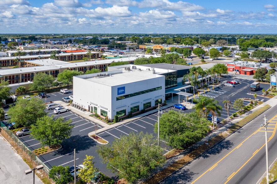250 Avenue K SW, Winter Haven, FL for lease - Aerial - Image 3 of 26