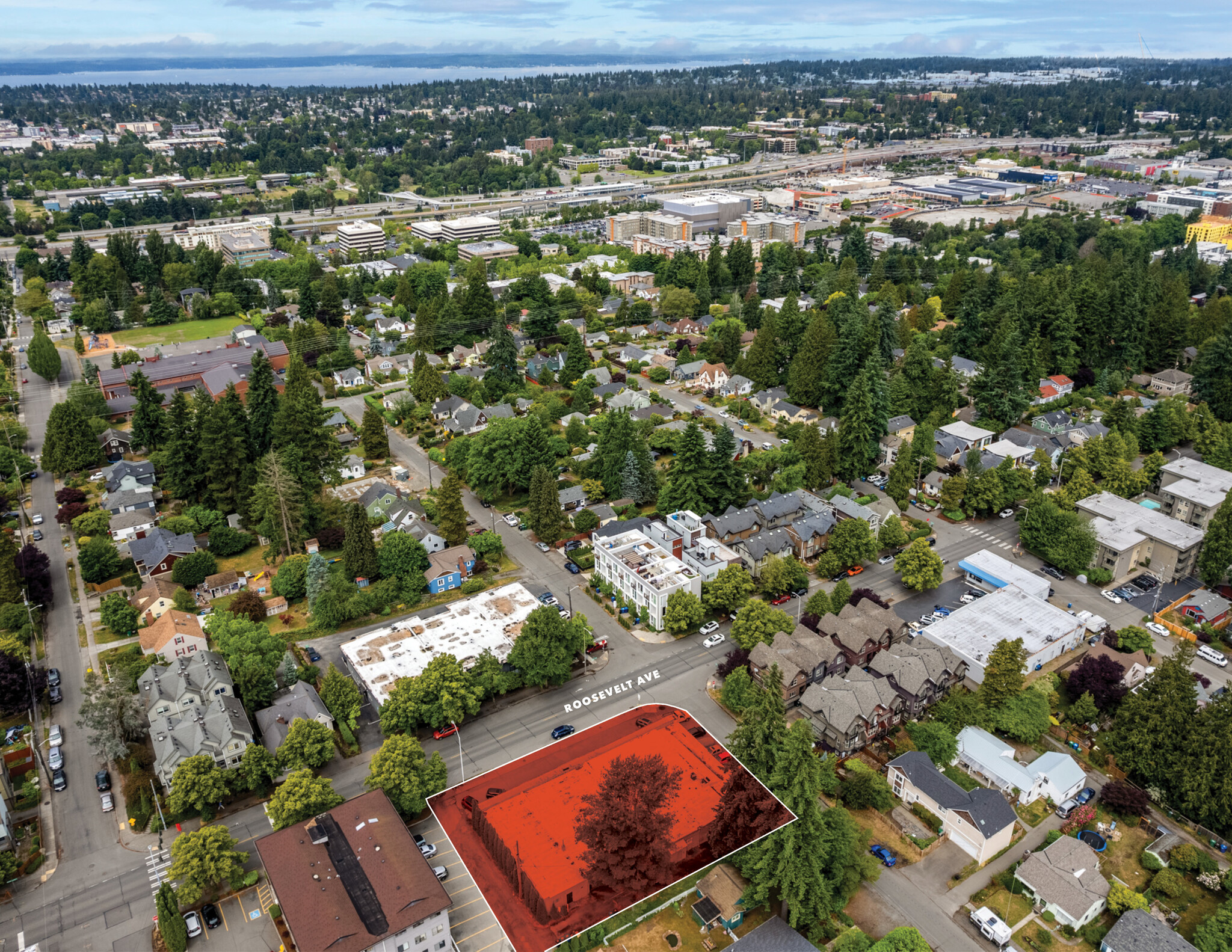 9514 Roosevelt Way NE, Seattle, WA for sale Primary Photo- Image 1 of 1