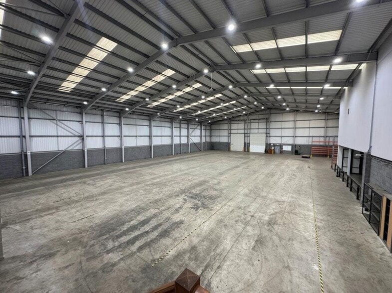 Wheel Forge Way, Manchester for lease - Building Photo - Image 2 of 5