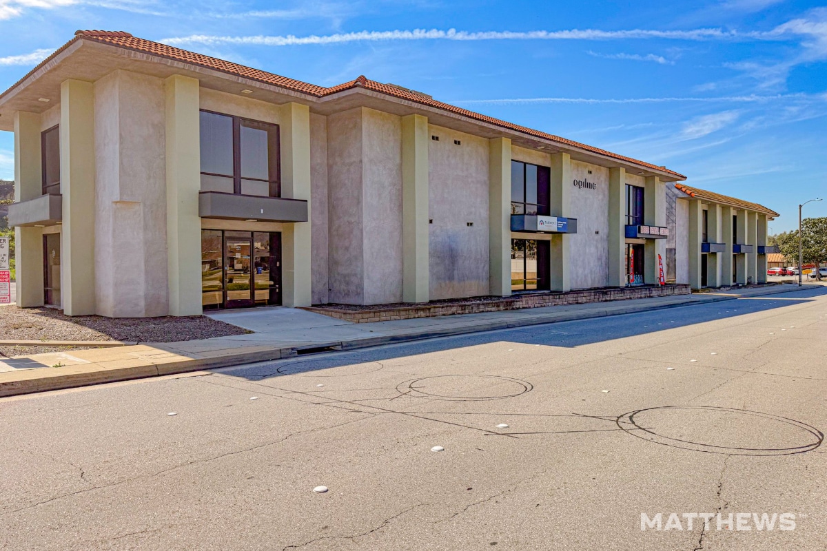 420 W Baseline Rd, Glendora, CA for lease Primary Photo- Image 1 of 4