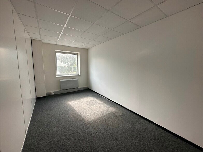 Office in Illkirch-Graffenstaden for lease - Interior Photo - Image 2 of 4
