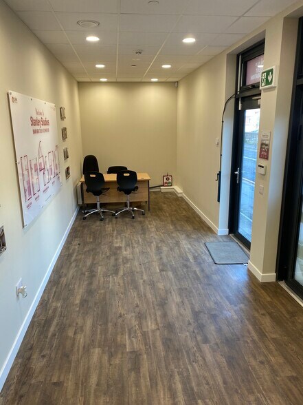 56 Brown St, Dundee à louer - Photo du bâtiment - Image 3 de 6