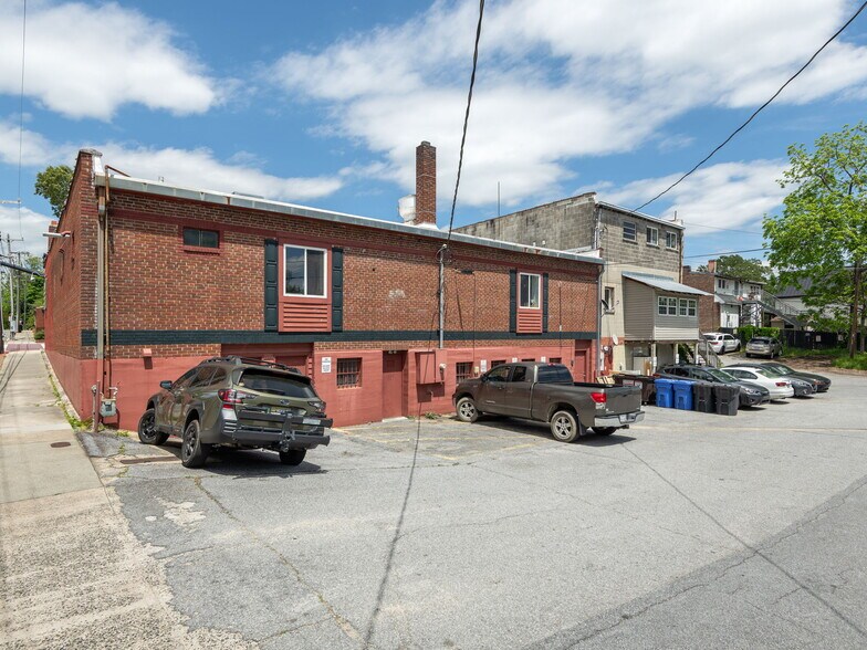 76 E Main St, Brevard, NC à vendre - Photo du bâtiment - Image 3 de 21