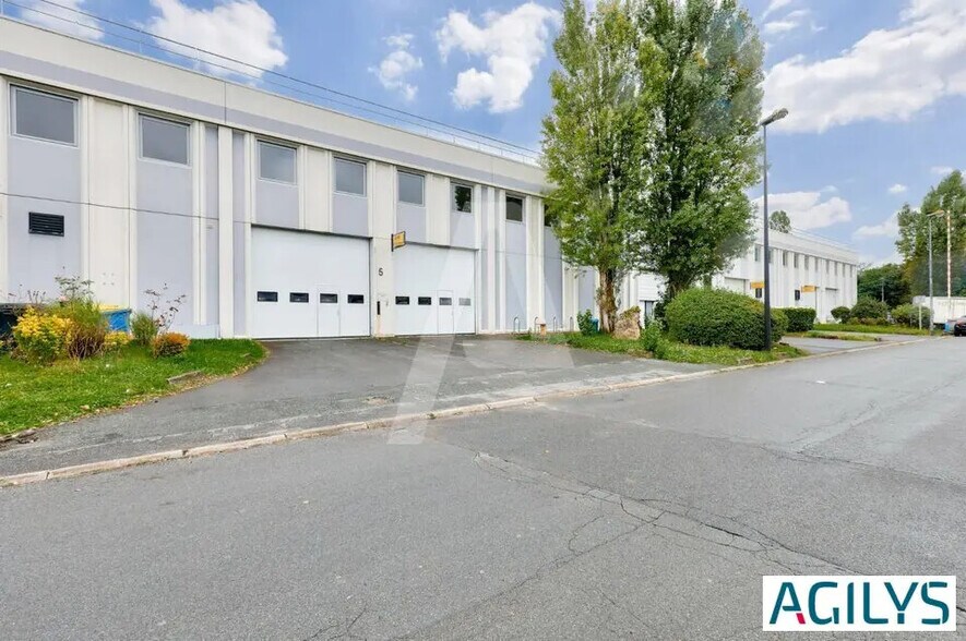 Flex dans Lisses à louer - Photo du bâtiment - Image 3 de 11