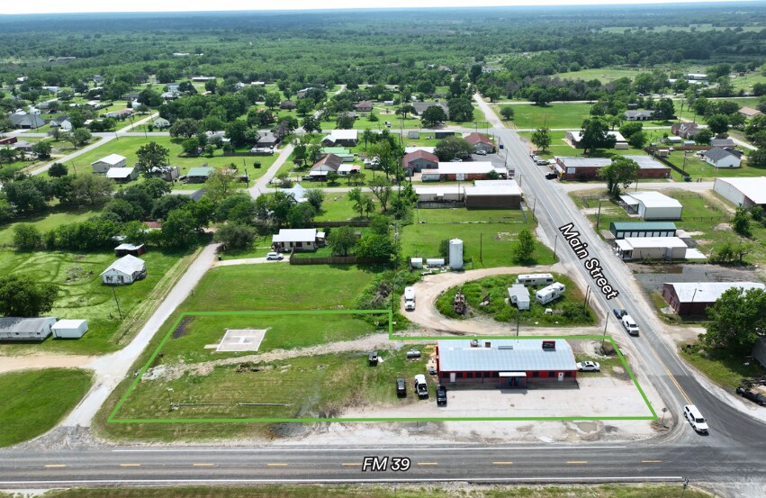 23473 FM 39, Iola, TX à vendre - Photo du bâtiment - Image 1 de 25