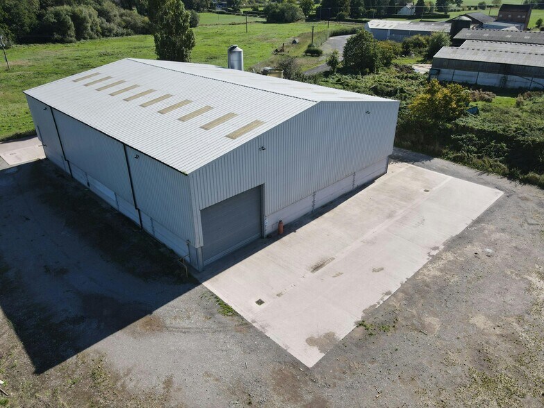 Mill Ln, Stafford à vendre - Photo du bâtiment - Image 2 de 10