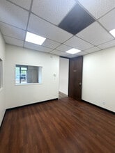 1411-1417 Upland Dr, Houston, TX for lease Interior Photo- Image 1 of 4