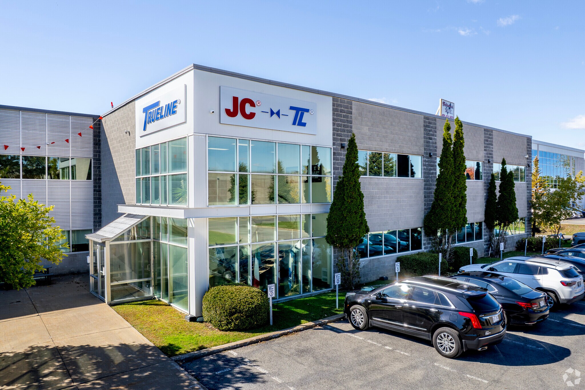 20655-20675 Boul Industriel, Ste-Anne-de-Bellevue, QC for lease Primary Photo- Image 1 of 4