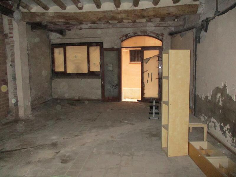 Valls, TAR 43800 - - - Interior Photo - Image 2 of 3
