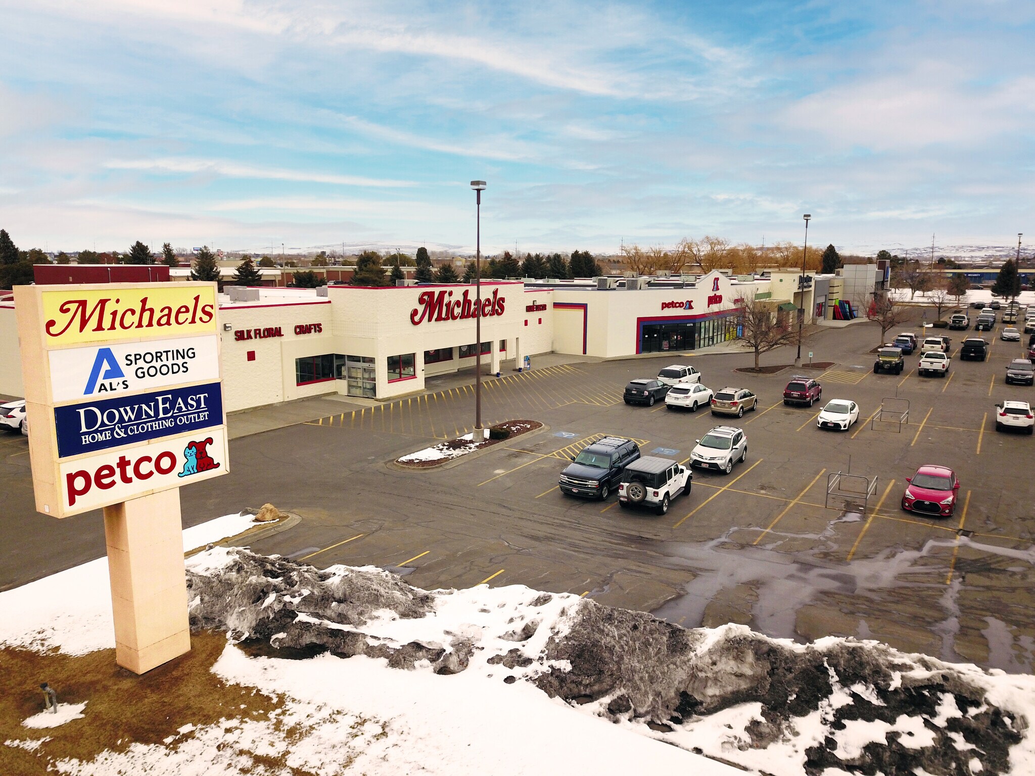 2345-2395 E 17th St, Idaho Falls, ID for lease Building Photo- Image 1 of 3