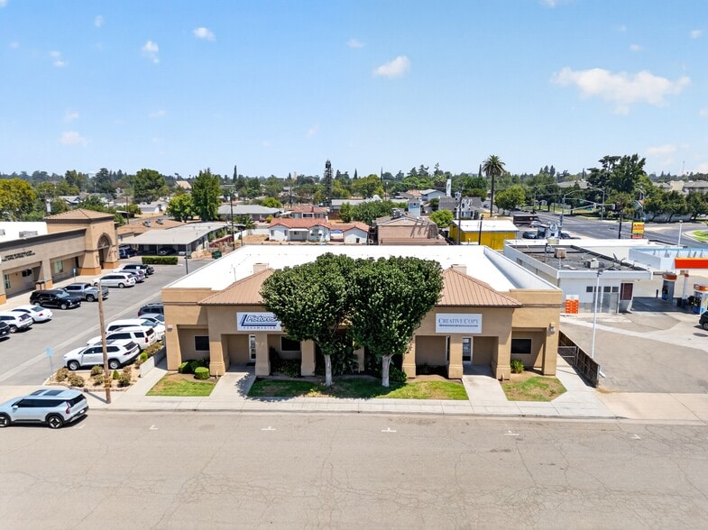 113 N R St, Madera, CA for sale - Building Photo - Image 2 of 12