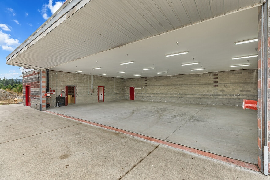 163 Reagan Ln #4 & 5, Eatonville, WA for sale - Building Photo - Image 2 of 13