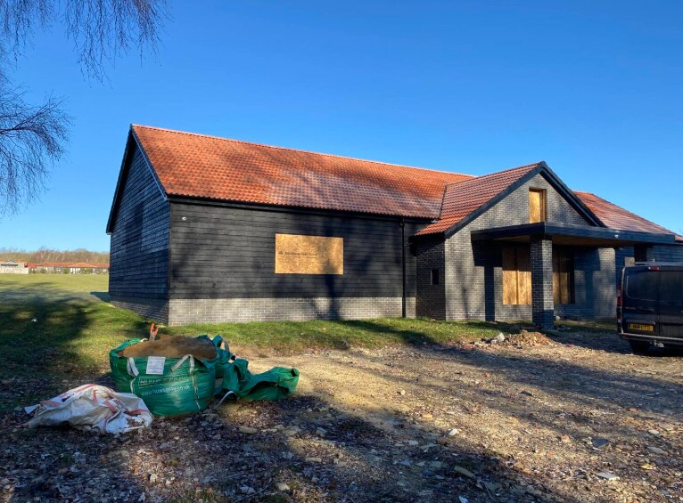 Elsenham Rd, Stansted à louer - Photo du bâtiment - Image 3 de 3
