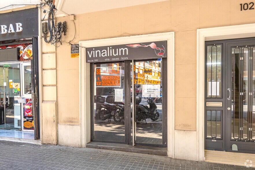 Multifamily in Barcelona, Barcelona for sale - Building Photo - Image 3 of 3