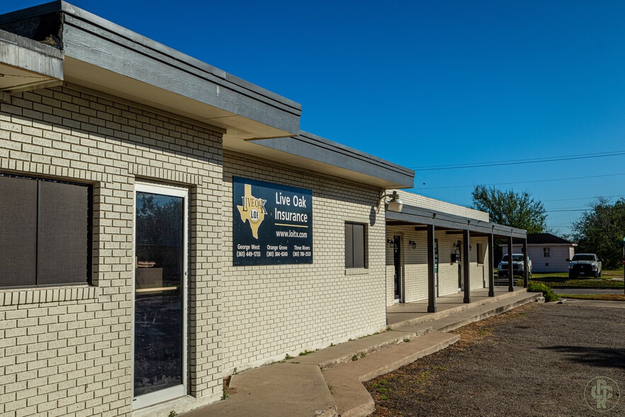 200 Bowie St, George West, TX for sale - Building Photo - Image 3 of 16
