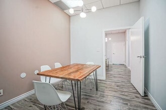 925 Bay St, Toronto, ON for lease Interior Photo- Image 2 of 5