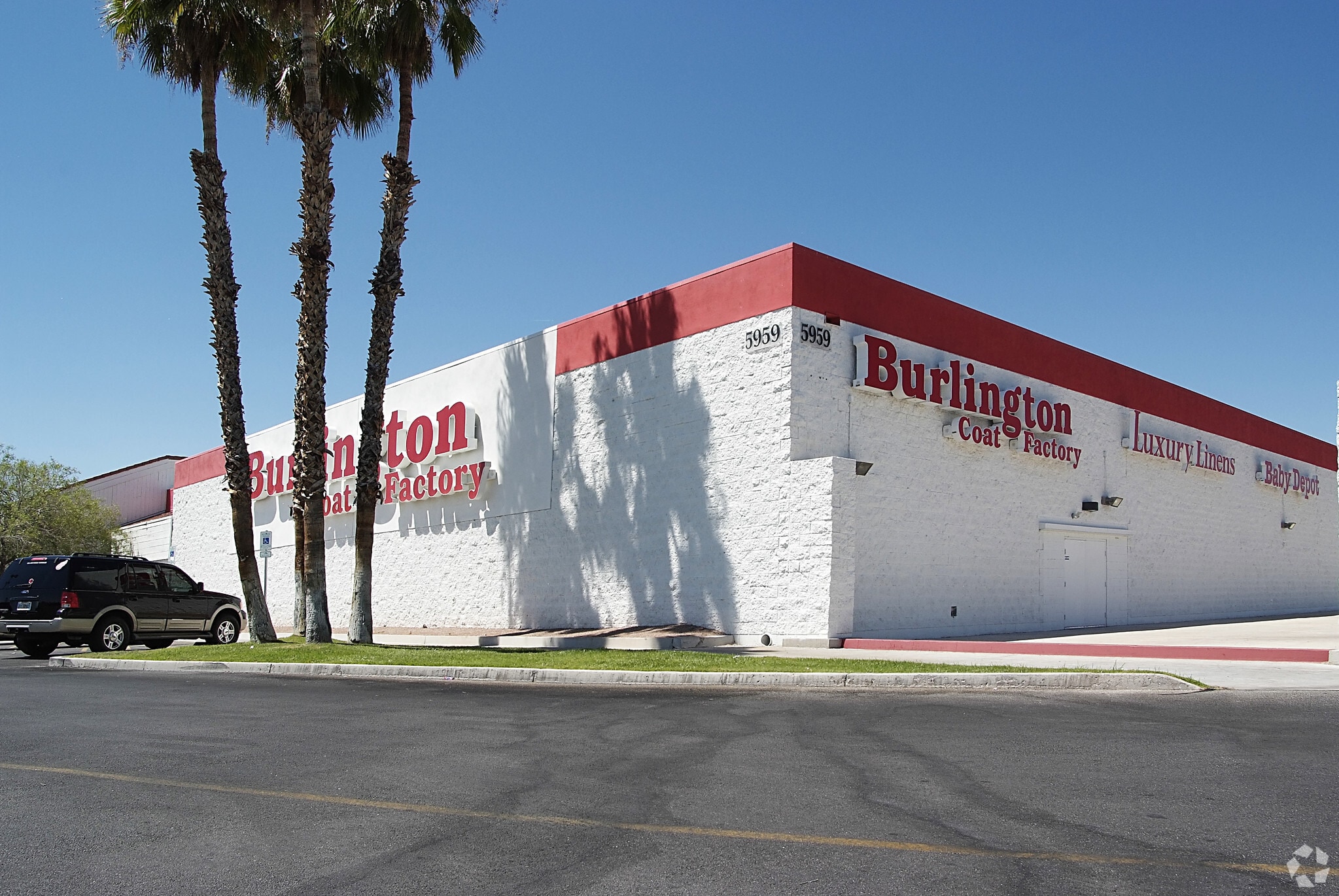 5811-5965 W Sahara Ave, Las Vegas, NV for lease Primary Photo- Image 1 of 12