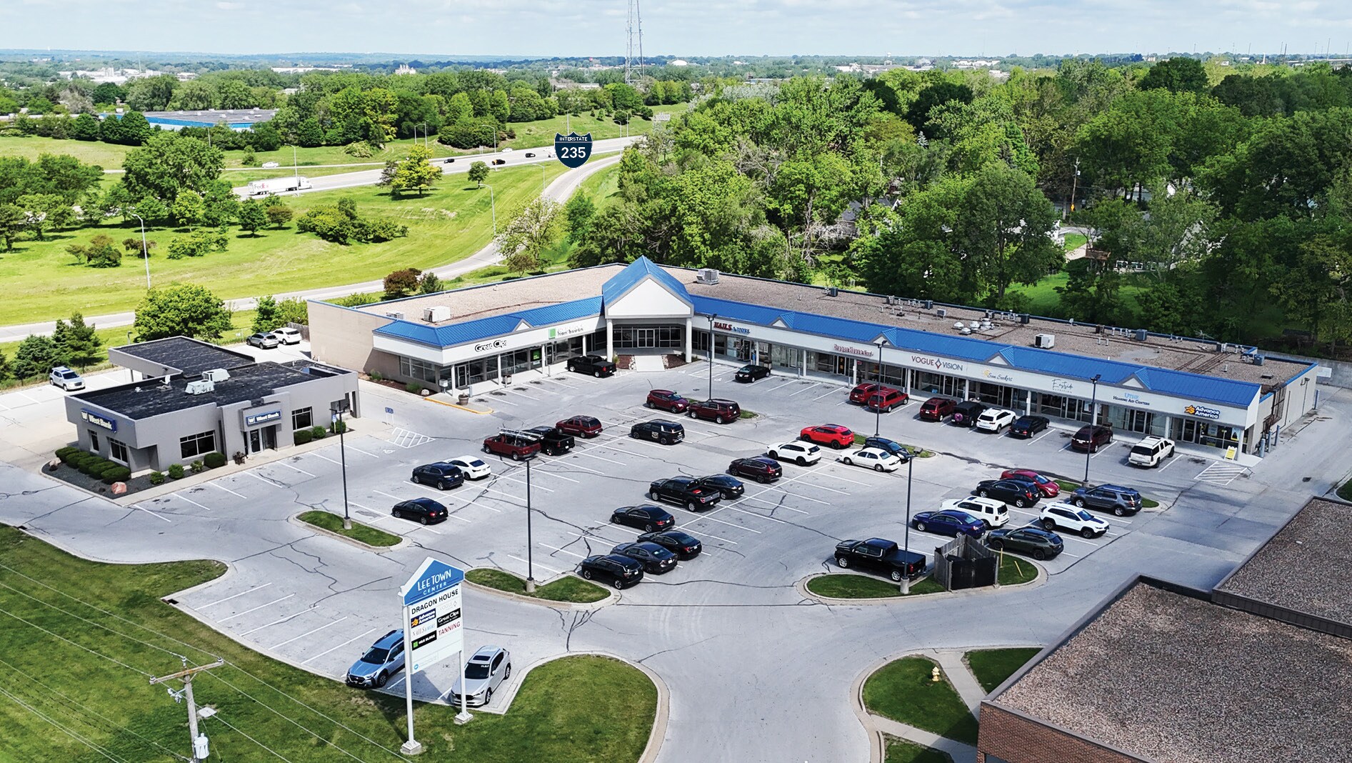 2450 E Euclid Ave, Des Moines, IA for lease Building Photo- Image 1 of 3