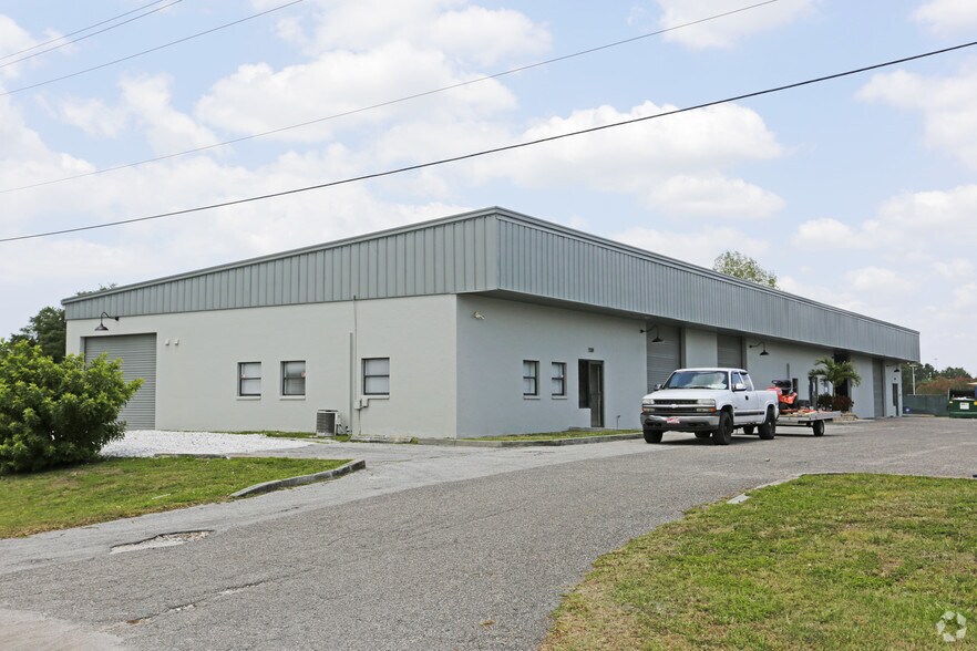 1598 Apex Rd, Sarasota, FL for sale - Building Photo - Image 2 of 4