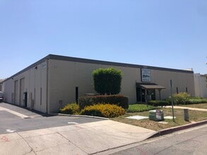 490 E Easy St, Simi Valley, CA for lease Interior Photo- Image 1 of 6