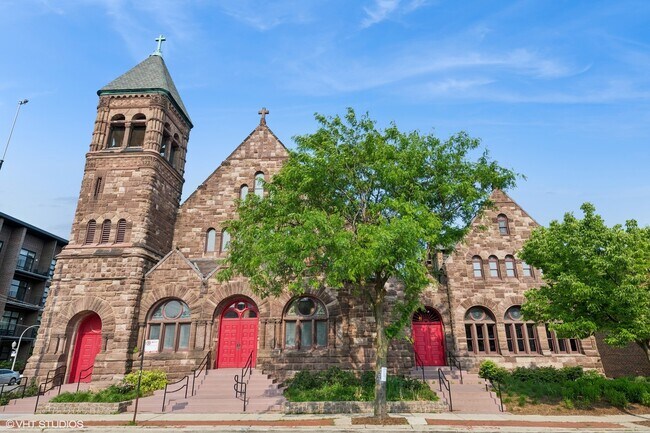 More details for 201 S. Ashland Ave. Ave, Chicago, IL - Sports & Entertainment for Sale