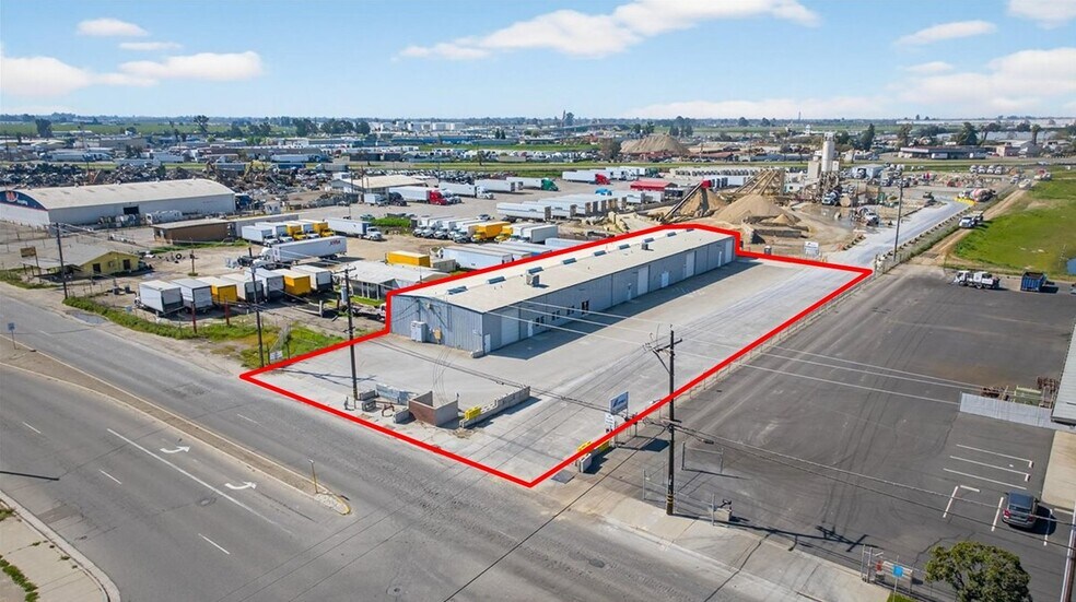 3439 S Chestnut Ave, Fresno, CA à louer - Photo du bâtiment - Image 2 de 20