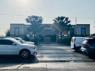 Plus de détails pour 908 Paredes Line Rd, Brownsville, TX - Bureau/Commerce de détail à louer