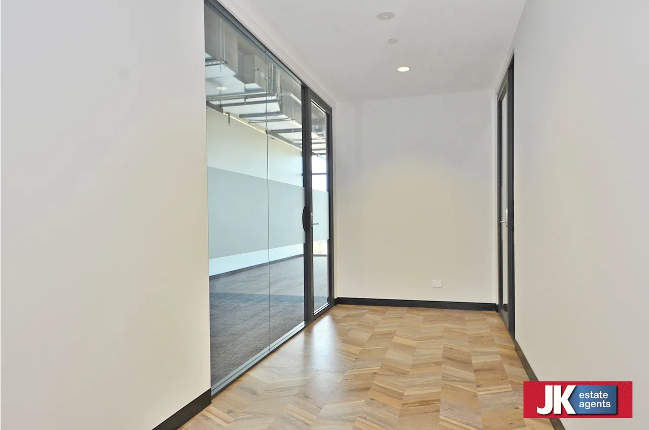 87 Overton Rd, Williams Landing for lease Interior Photo- Image 1 of 8