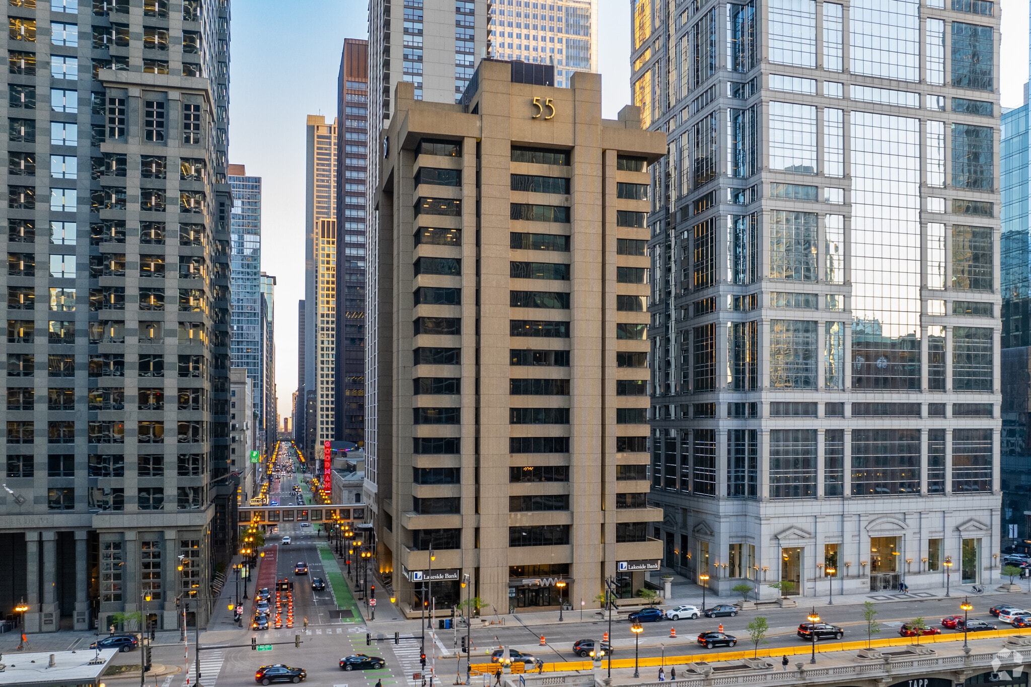 55 W Wacker Dr, Chicago, IL à vendre Photo du bâtiment- Image 1 de 12