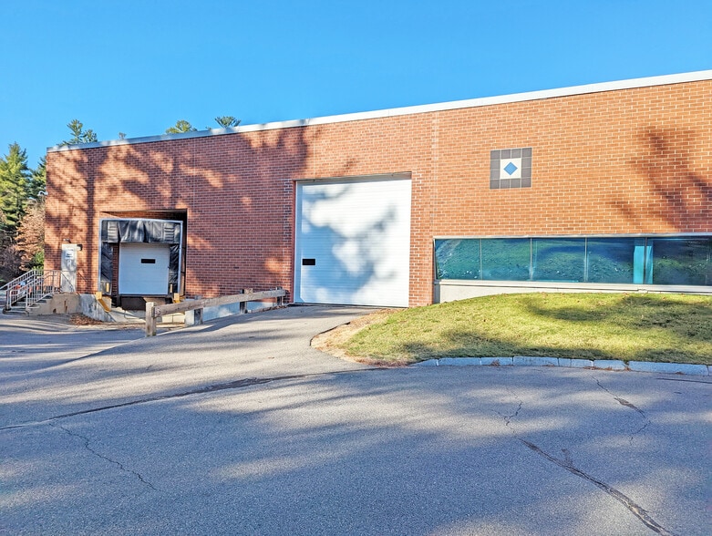 85 Northwest Blvd, Nashua, NH à louer - Photo du bâtiment - Image 2 de 10