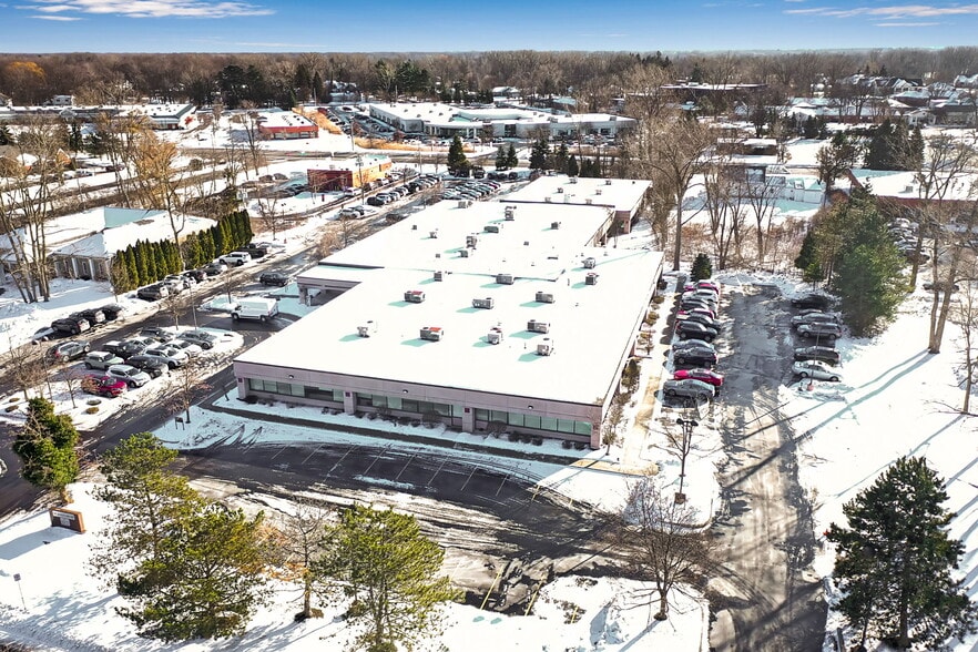 95 John Muir Dr, Amherst, NY for lease - Building Photo - Image 2 of 11