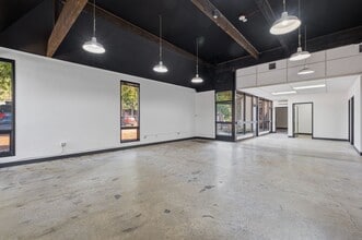 4002-4014 148th Ave NE, Redmond, WA for lease Interior Photo- Image 1 of 5