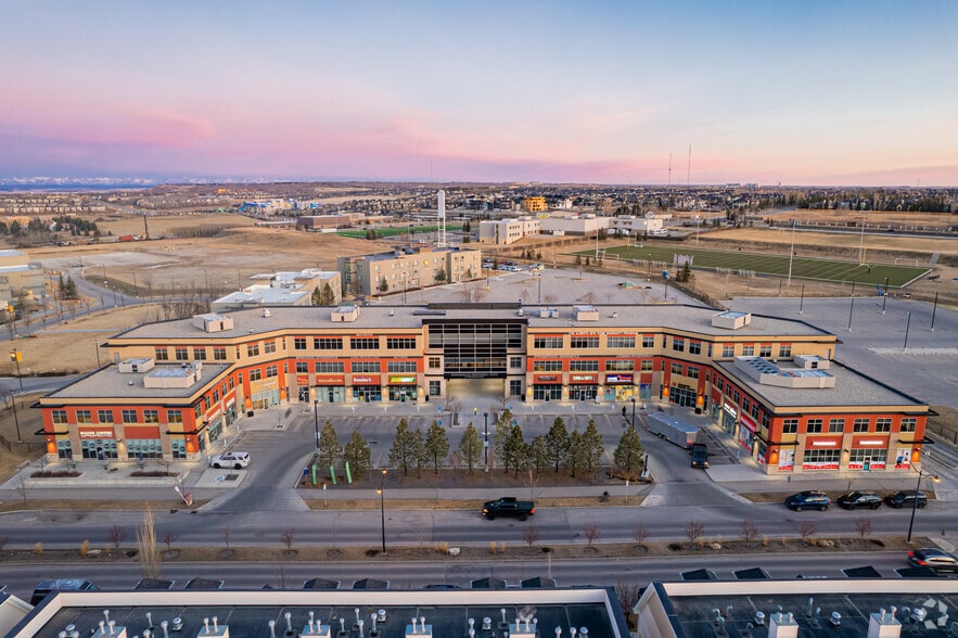 30 Springborough Blvd SW, Calgary, AB for lease - Building Photo - Image 3 of 21