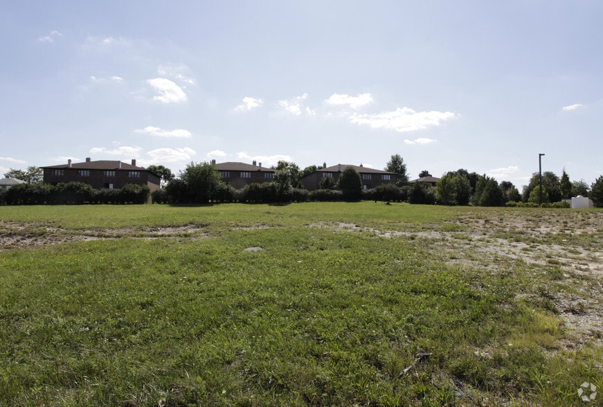 SEC Lake St, Addison, IL for sale - Building Photo - Image 2 of 2