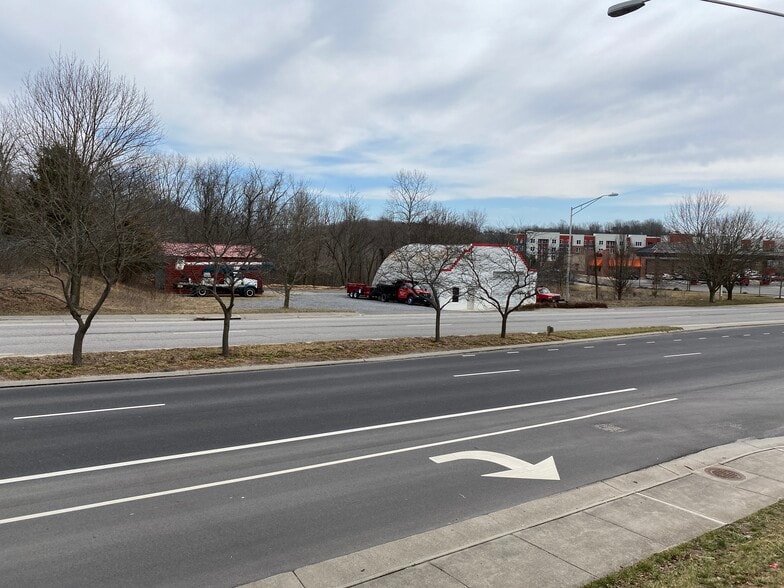 2205 South Main St, Blacksburg, VA for sale - Building Photo - Image 3 of 7