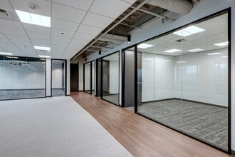 701 Pike St, Seattle, WA à louer Photo intérieure- Image 2 de 16