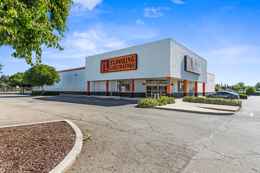 3939 E Hammer Ln, Stockton, CA for sale - Building Photo - Image 3 of 11