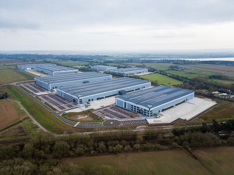 Coventry Rd, Rugby à louer - Photo du bâtiment - Image 1 de 42