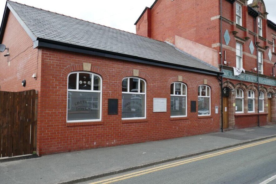 100-102 Gidlow Ln, Wigan à vendre - Photo du bâtiment - Image 3 de 25