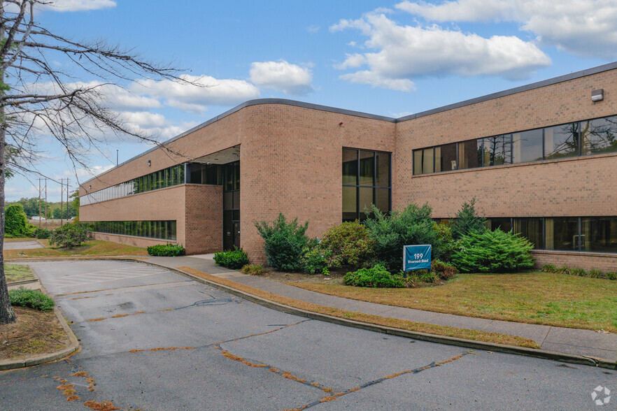 199 Riverneck Rd, Chelmsford, MA for lease - Building Photo - Image 1 of 12