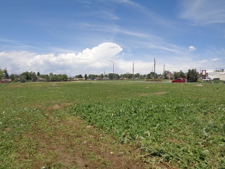 792-796 W Switzer Ln, Thornton, CO for sale - Building Photo - Image 3 of 6