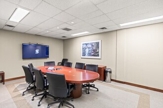 478 Bernard Av, Kelowna, BC for lease Interior Photo- Image 1 of 15