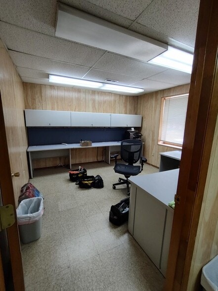 217 E Cama St, Charlotte, NC for lease - Building Photo - Image 2 of 13